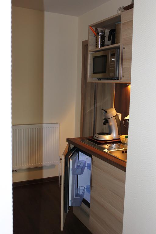Gastehaus Anton Hotel Oberursel Bagian luar foto